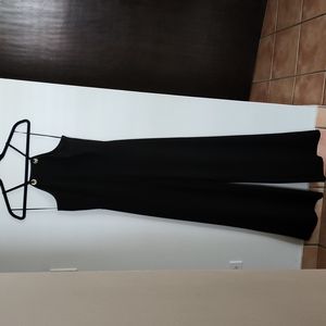 EXPRESS Black  Jumsuit Wide leg, size 4